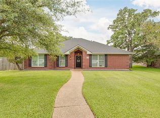 4700 Kensington Rd, Bryan, TX 77802