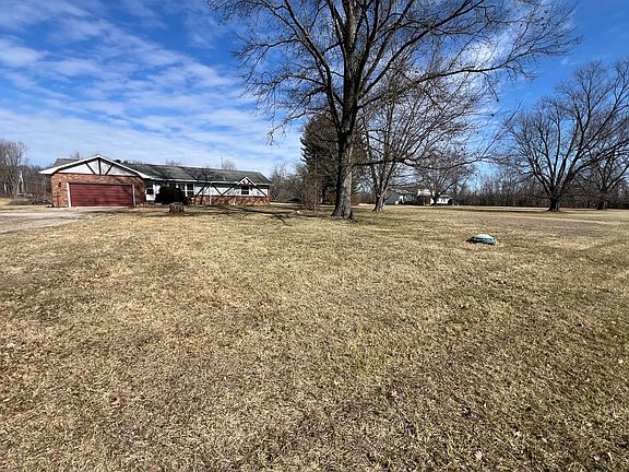 3rd image of 5560 Refugee Rd NW