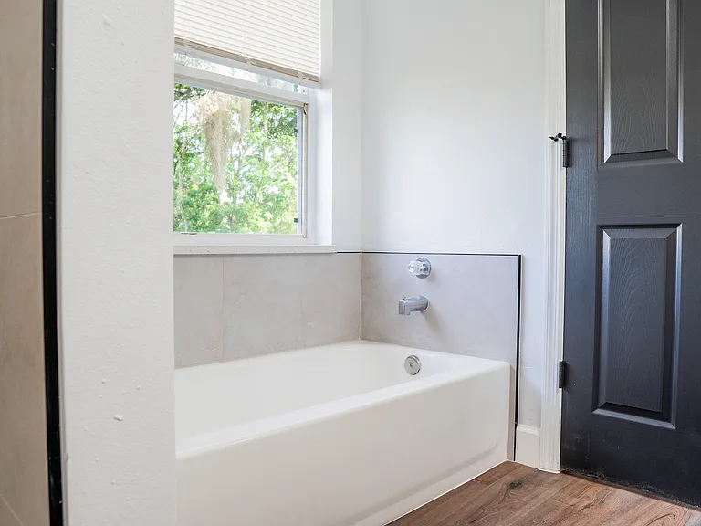 8848 Parliament Ct — Photo 17