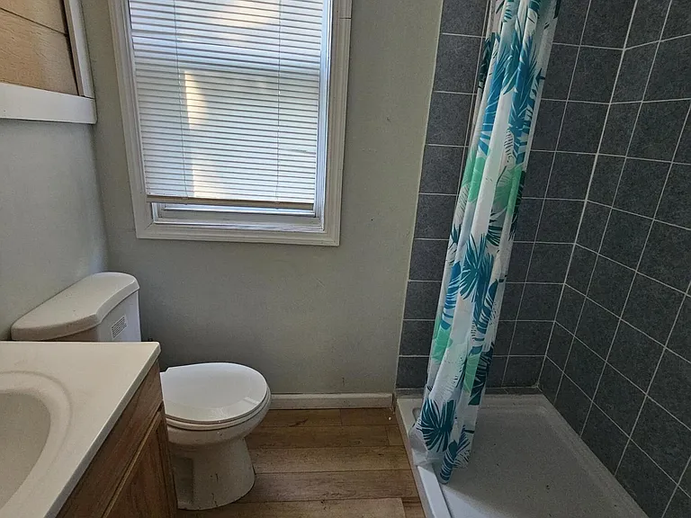 2231 Boulevard Ave — Photo 13