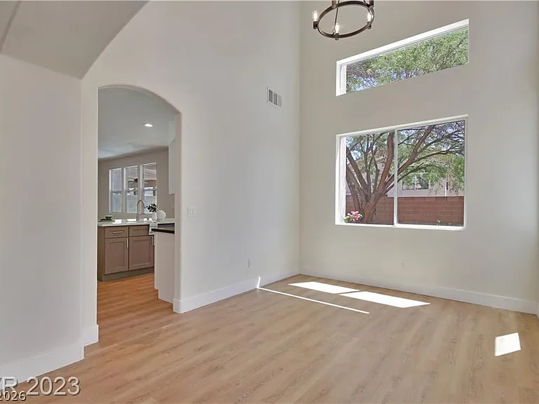 3816 Cape Royal St — Photo 6