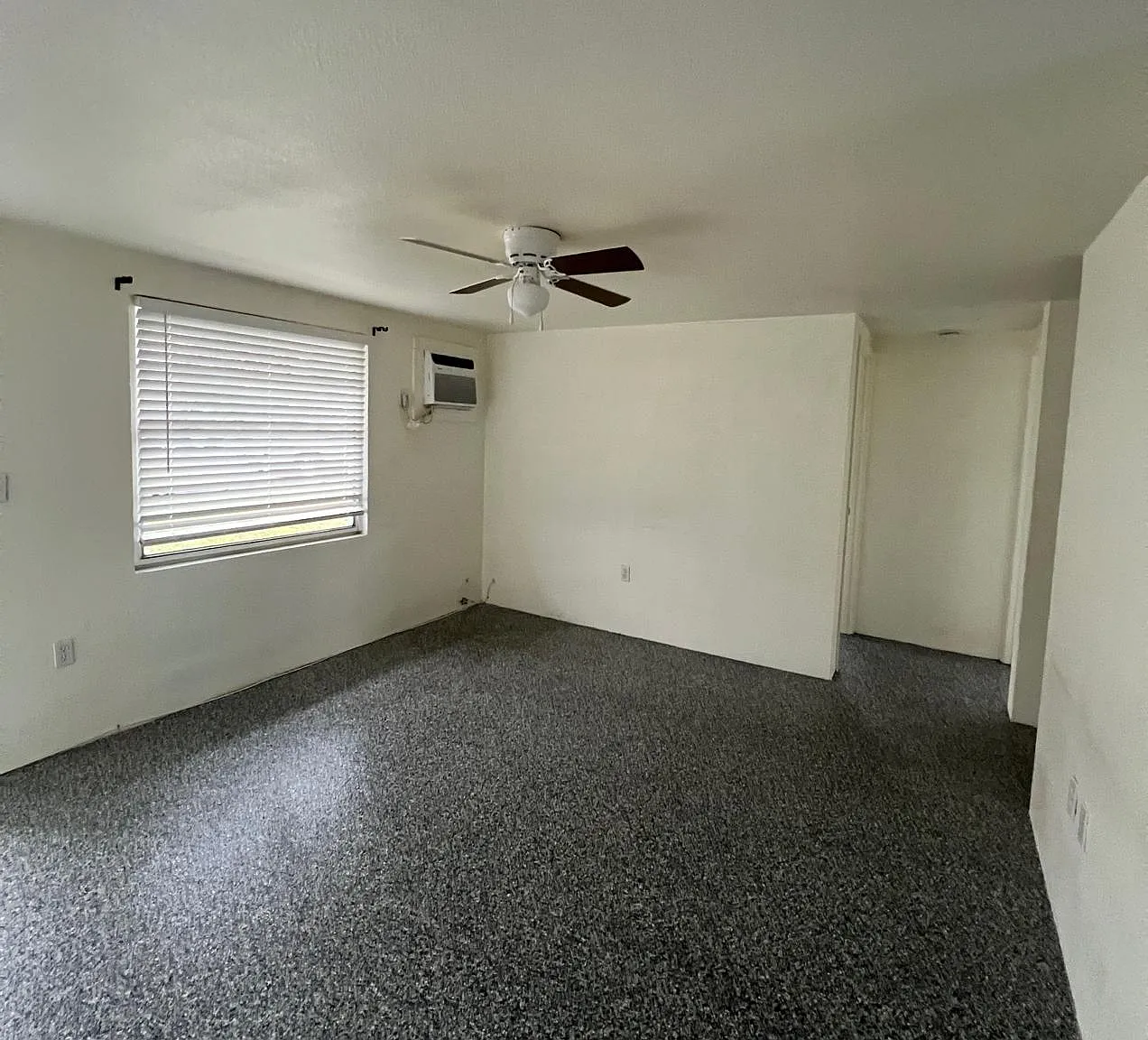 2 bed, 650 sqft, $1,499 — Photo 4
