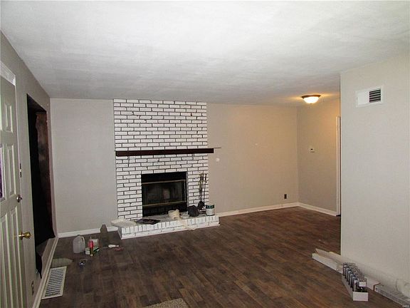 4th image of 2234 Pecan Dr