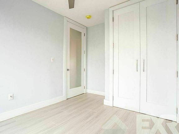 5th image of 975 Liberty Ave #5L