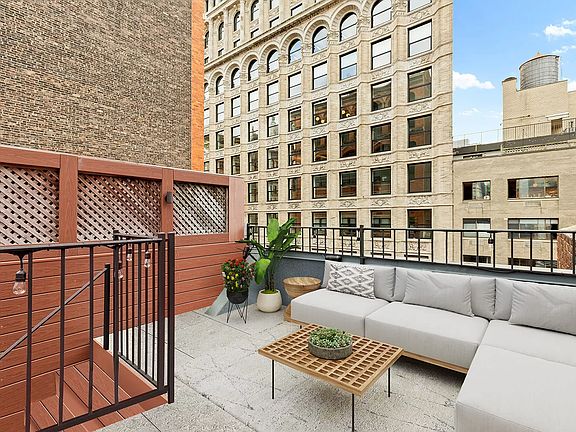 4th image of 49 E 12th St APT 6C