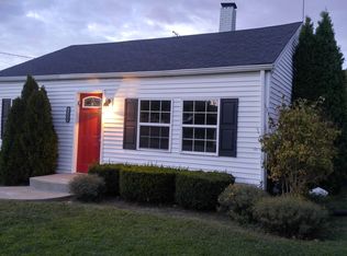 1124 Summit Ave, Aurora, IL 60505