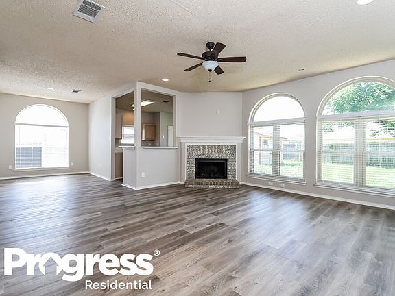 3rd image of 1008 Havenbrook Dr