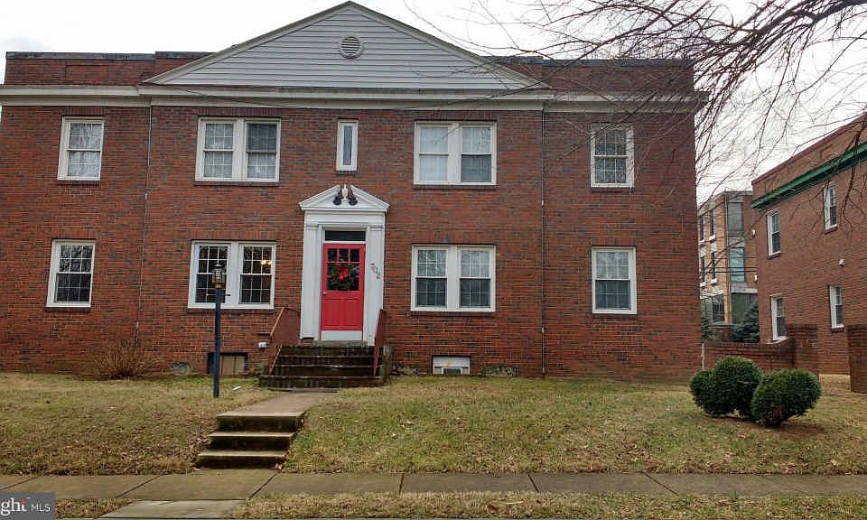 1st image of 702 22nd St S APT 4