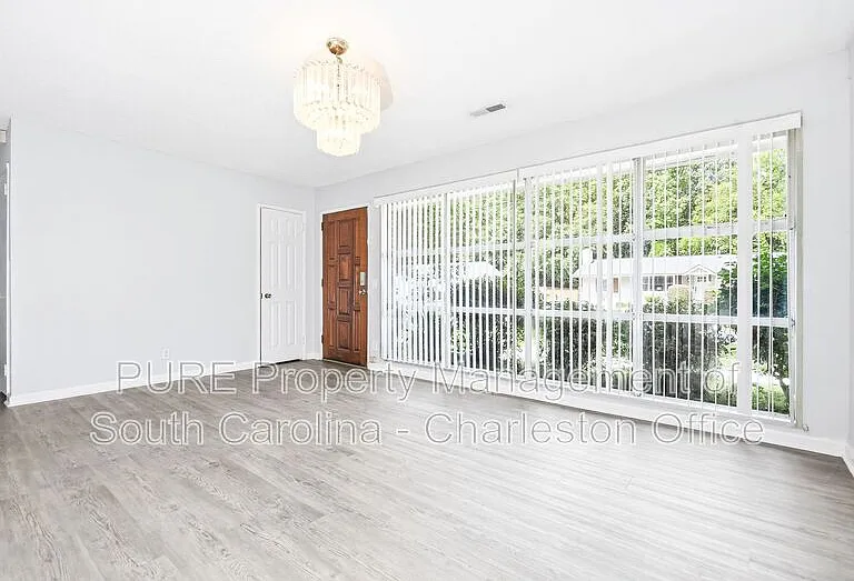 628 Constant Dr — Photo 4