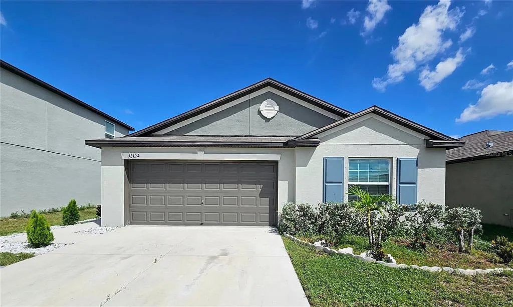 4 bed, 2.0 bath, 1841 sqft, $2,800 — Photo 1