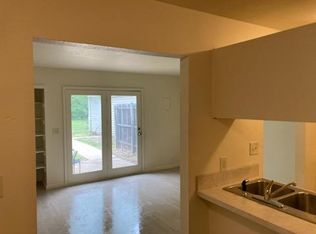 2455 Winterbrook Dr, Lawrence, KS 66047