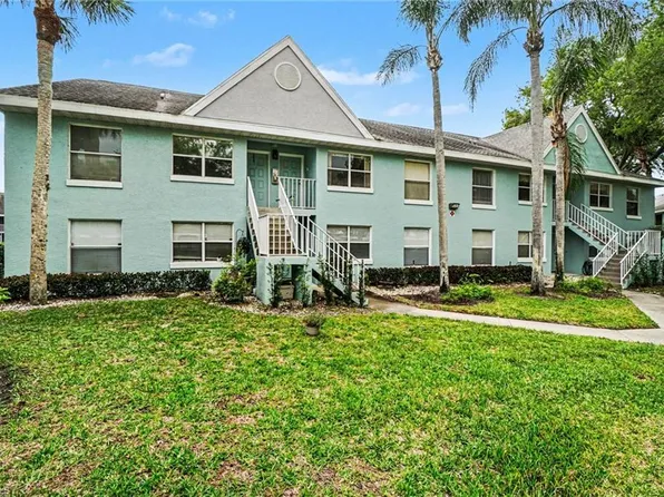 153 Wading Bird CIR #J201, NAPLES, FL 34110
