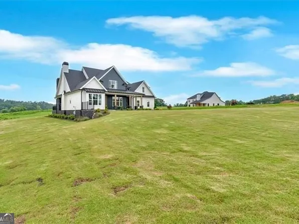 152 Palisade Dr, Rydal, GA 30171