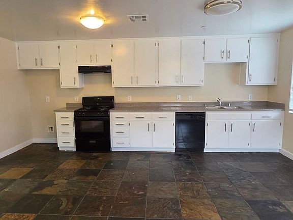 5th image of 315 Warren Ave #A & B-317