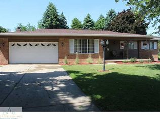 2137 Mark Ave, Lansing, MI 48912