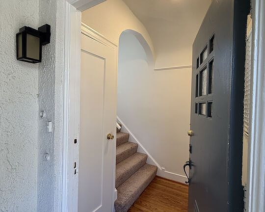 2nd image of 1249 S Tremaine Ave