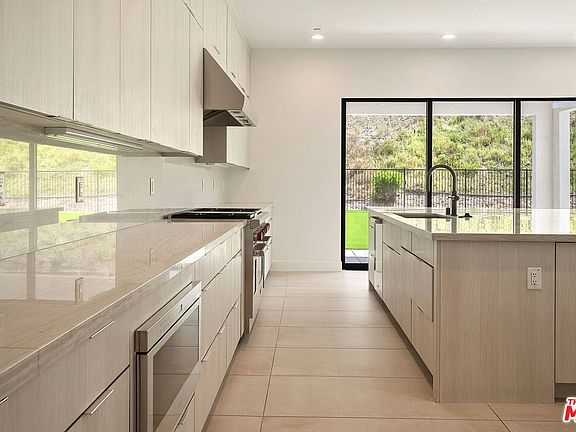 5th image of 24198 N Camino Cascada