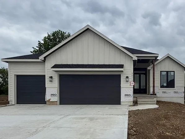 24915 W 112th St, Olathe, KS 66061
