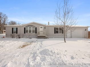 7330 Willow Wood Dr NE, Belmont, MI 49306