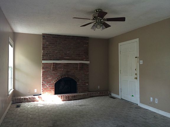 2nd image of 625 En 15th St