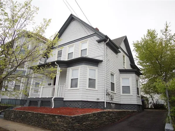217 Vermont Ave, Providence, RI 02905