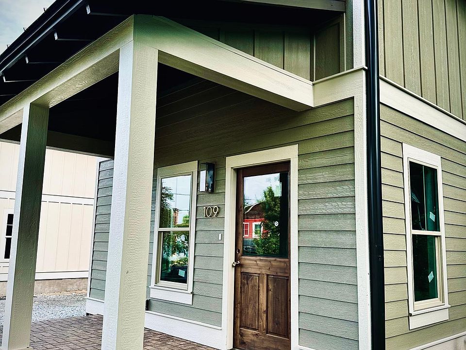 1st image of 109 King St