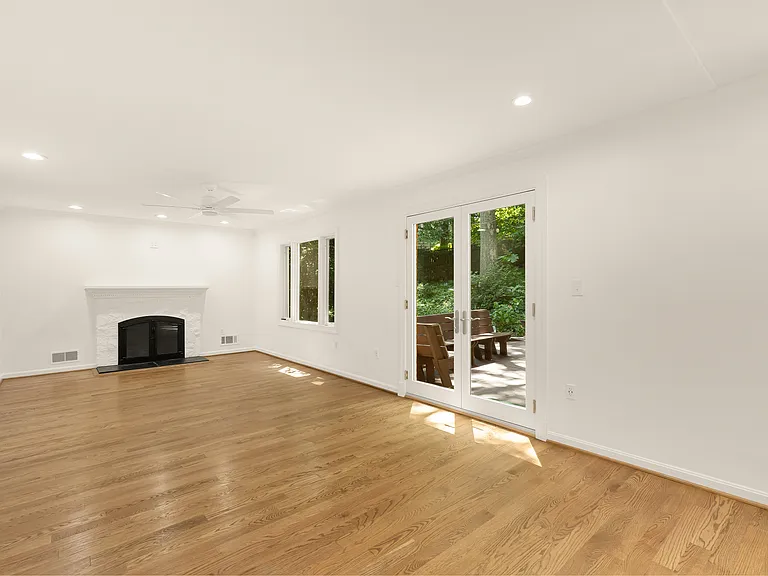 1318 Round Oak Ct — Photo 21