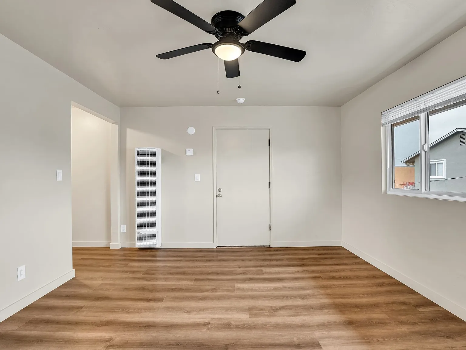 Studio, 360 sqft, $1,625 — Photo 2