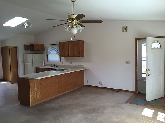 5th image of 204 Leopold St Unit 1