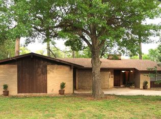 2303 Avenue P, Huntsville, TX 77340