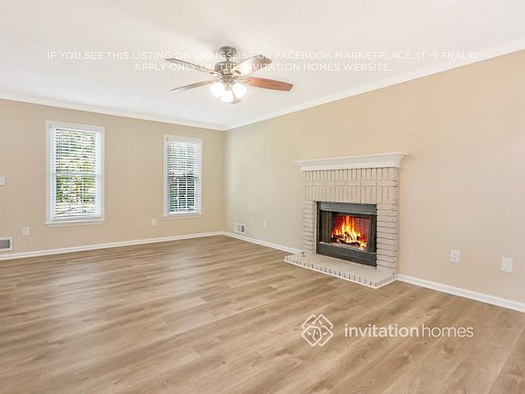 3rd image of 300 Birch Creek Cir