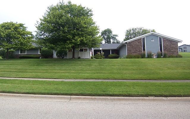 1st image of 605 Waters Edge Dr APT D