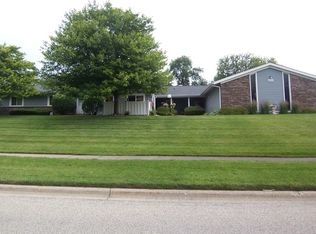 605 Waters Edge Dr APT D, McHenry, IL 60050