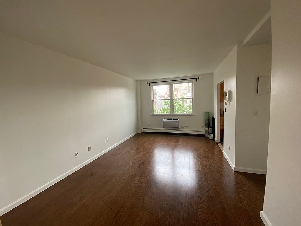 1st image of 158 Sackett St APT 3B