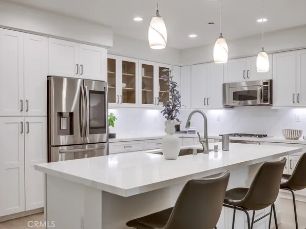 617 Rockefeller, Irvine, CA 92612