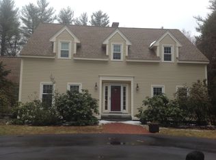 5 Fieldstone Dr, Bedford, NH 03110