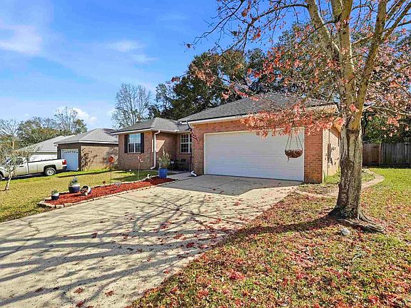 3rd image of 10108 Crest Ridge Dr