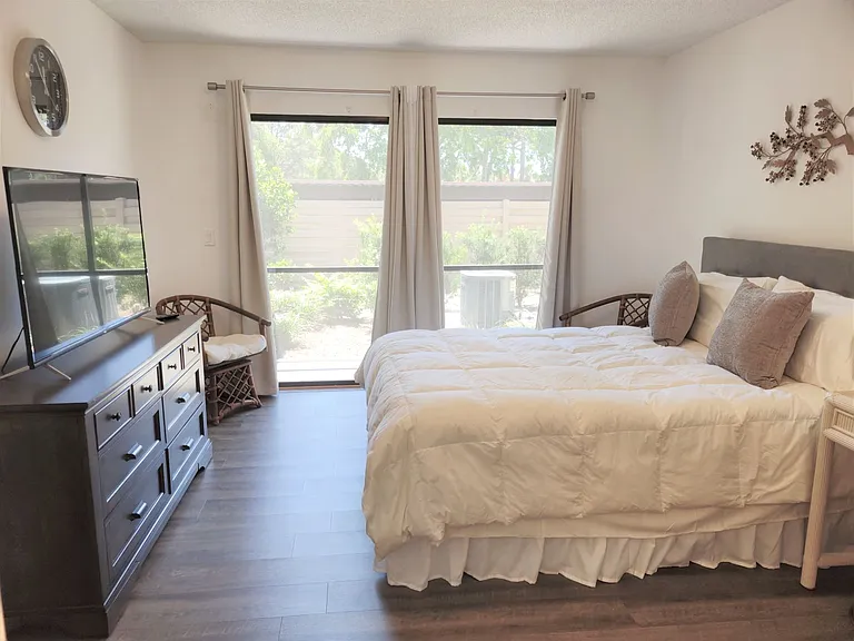 650 Bird Bay Dr E #105 — Photo 34