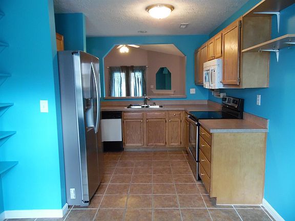 2nd image of 253 Clover Valley Dr