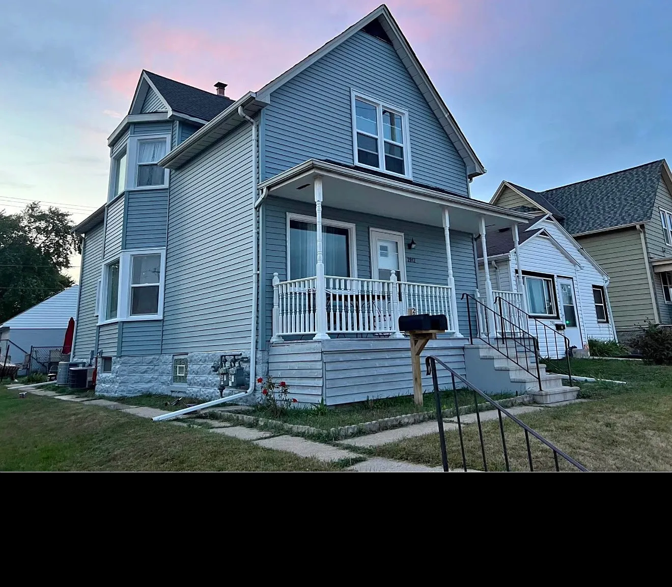 2 bed, 800 sqft, $1,400 — Photo 1