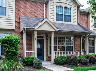 8824 Saint James Pl, Highland, IN 46322