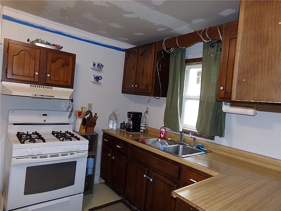 5th image of 523 W South 7th St
