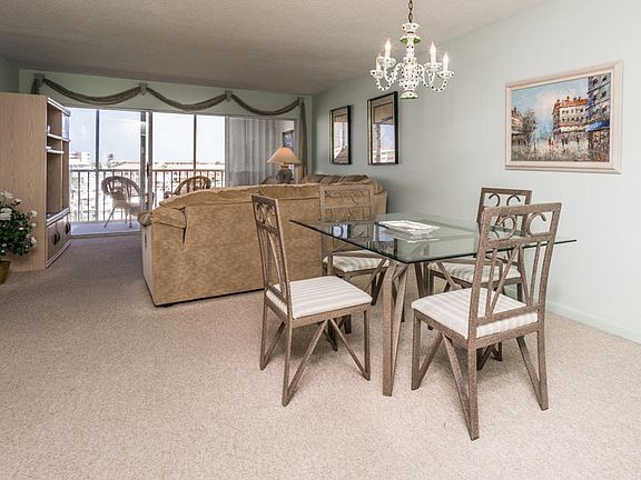 3rd image of 907 Marina Dr APT 305
