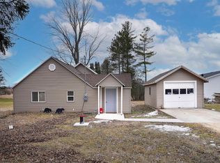N5215 Poplar Rd, Shawano, WI 54166
