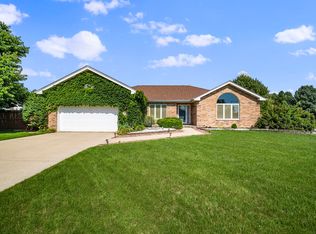 336 Clover Ridge Dr, Lockport, IL 60441