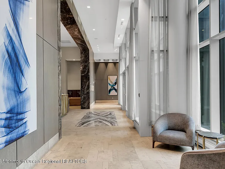 20 Melrose Ter #206 — Photo 29