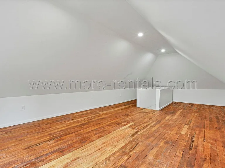 634 E Mithoff St — Photo 21