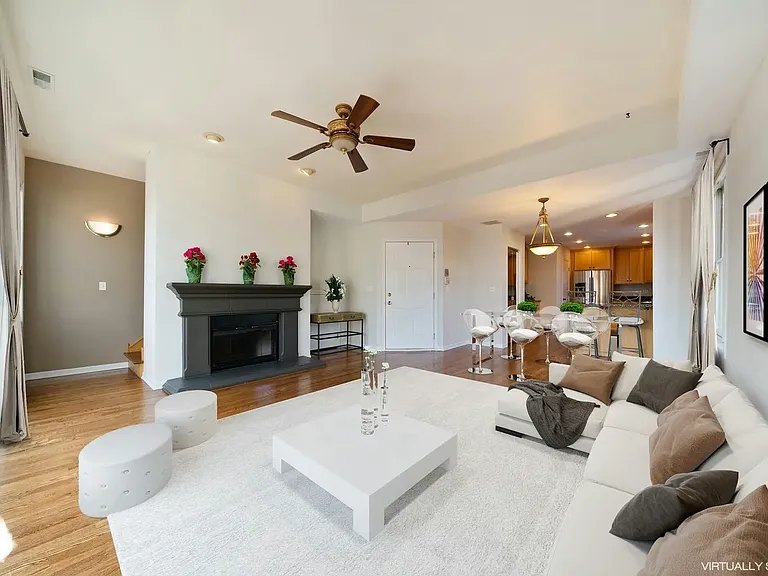 727 W Belmont Ave #10 — Photo 3