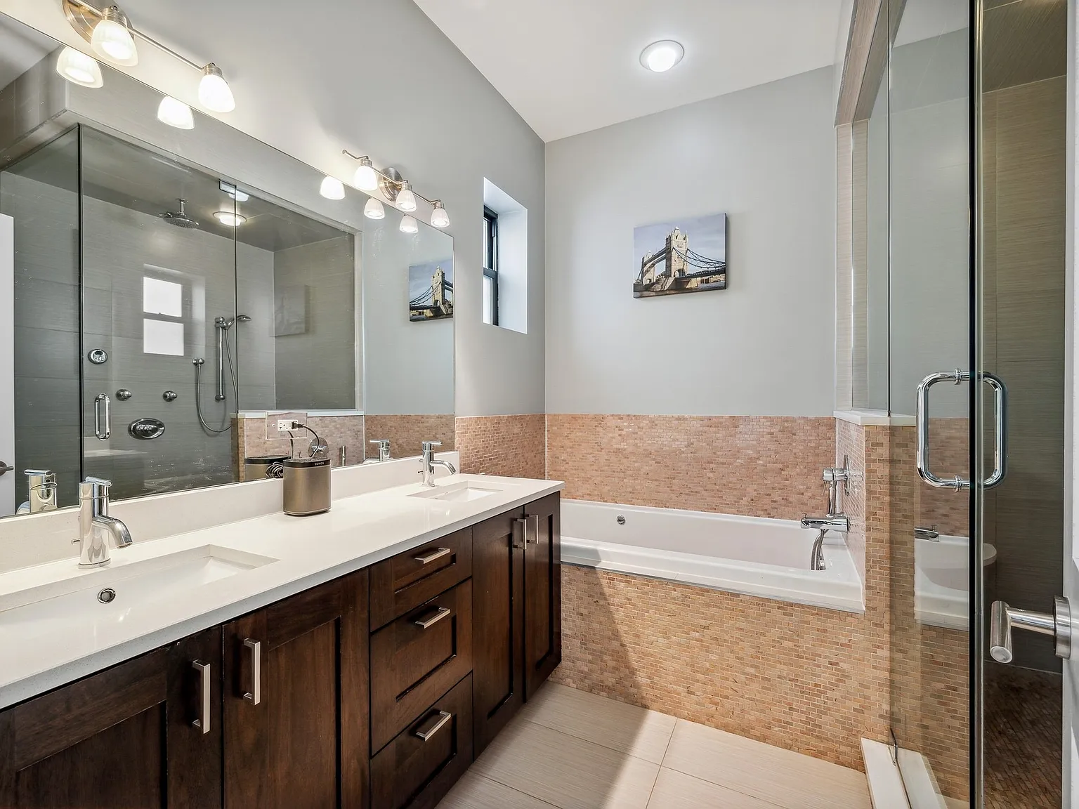 3 bed, $5,200 — Photo 4