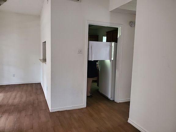 4th image of 3615 W Northgate Dr #208